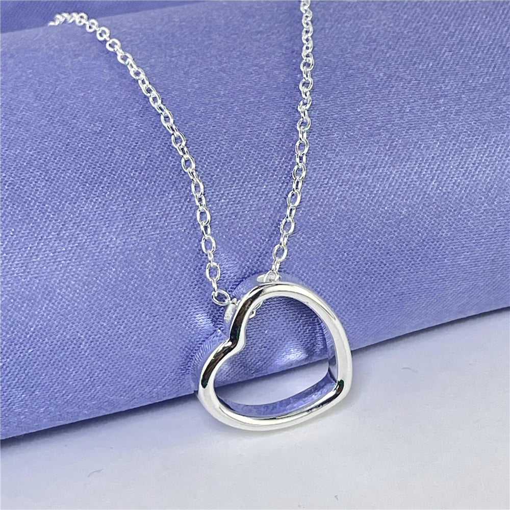 Fashion Temperament Heart Necklace Woman